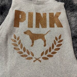 Victoria’s secret Pink sweatshirt like brand new.